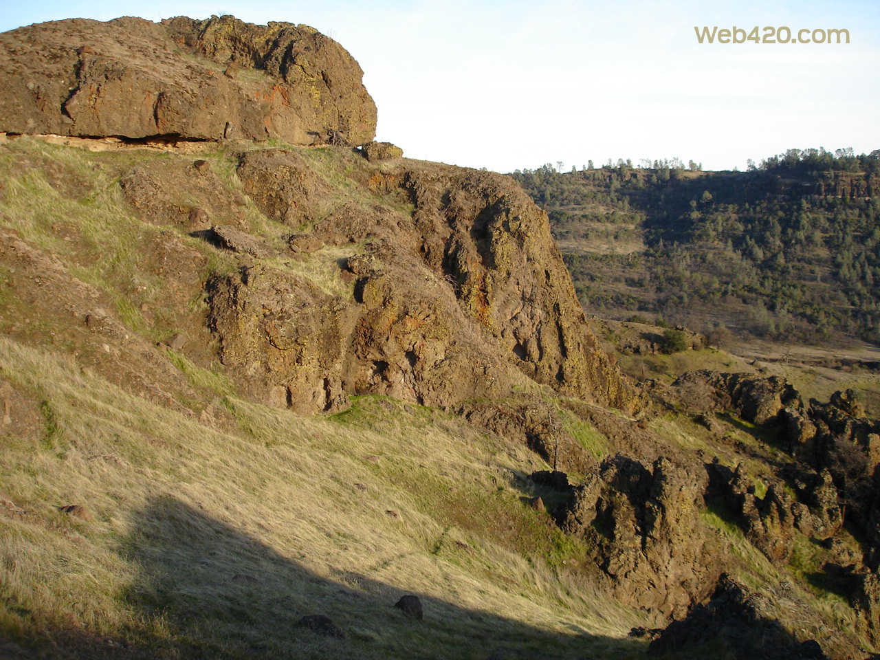 Click image for larger version

Name:	rock%20cliff%20in%20upper%20park.jpg
Views:	22
Size:	645.9 KB
ID:	34014