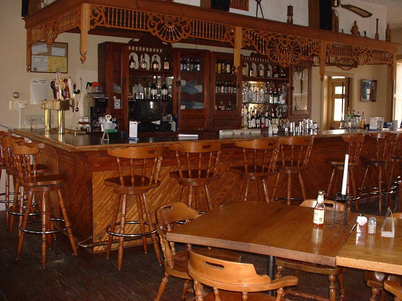 Click image for larger version

Name:	Tavern.jpg
Views:	37
Size:	149.2 KB
ID:	8747